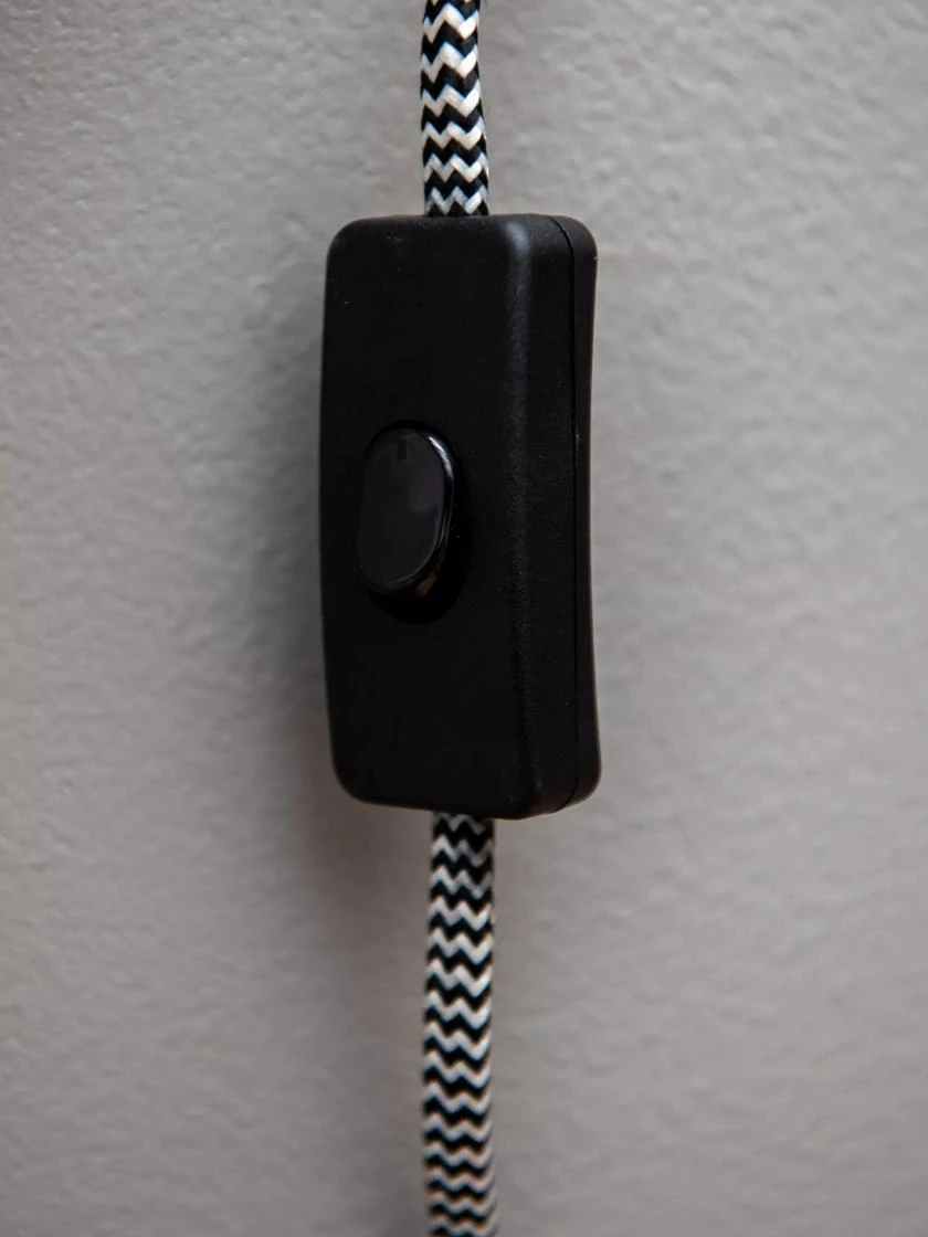 Kira Grow Light Hanging Planter - Image 5